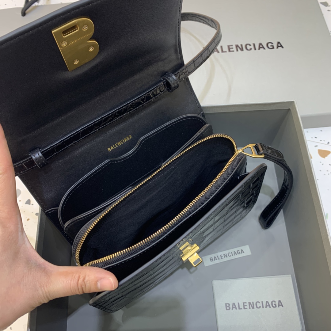 Balenciaga Small Woc Crocodile Embossed Shoulder Bag Black/Gold